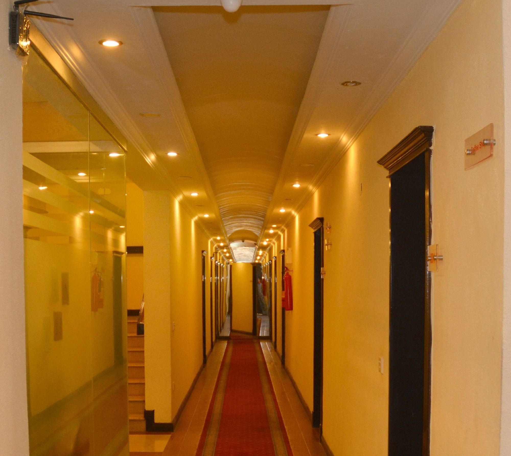Shangrila Resort Hotel イスラマバード エクステリア 写真
